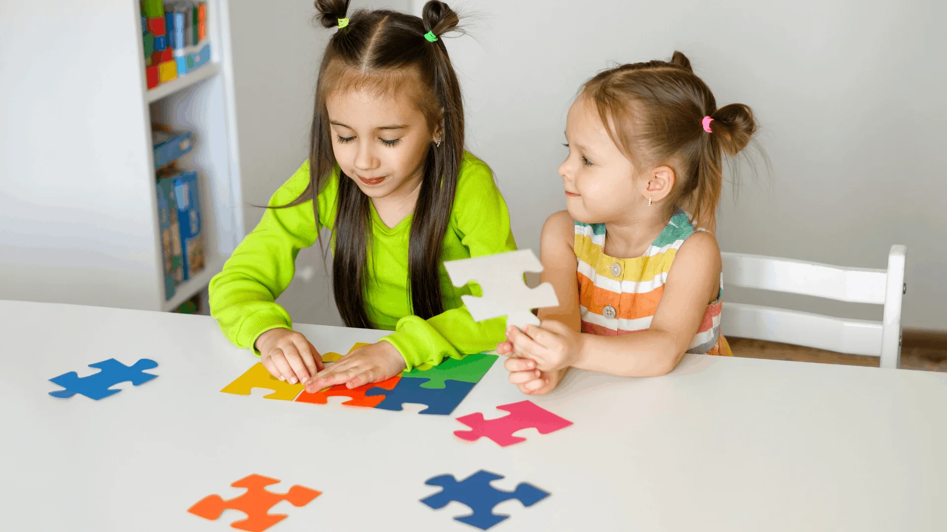 Küçük Eller, Büyük Hayaller: Çocuklar İçin Eğlenceli Puzzle Maceraları