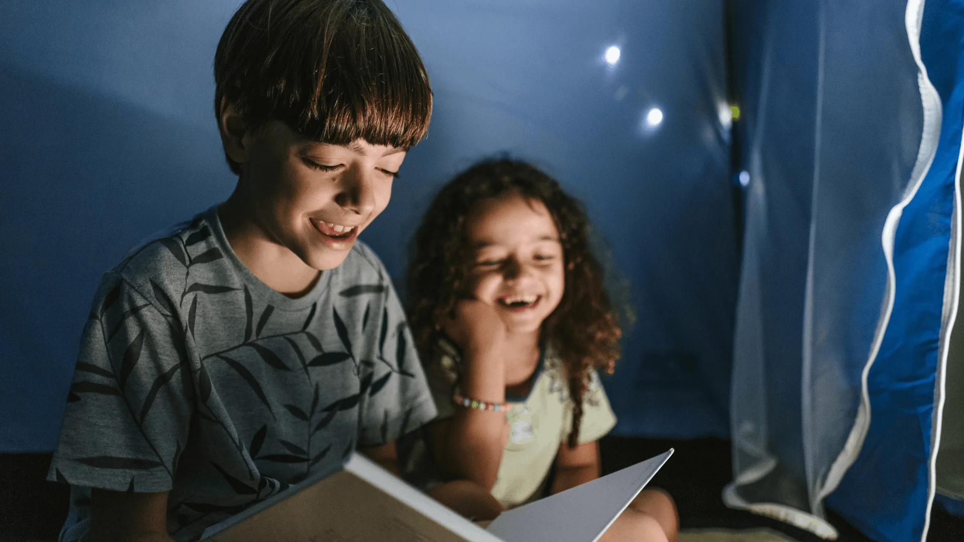 Aynı Kitabı Defalarca Dinlemek Normal mi? Sesli Kitapların Beyindeki Etkisi