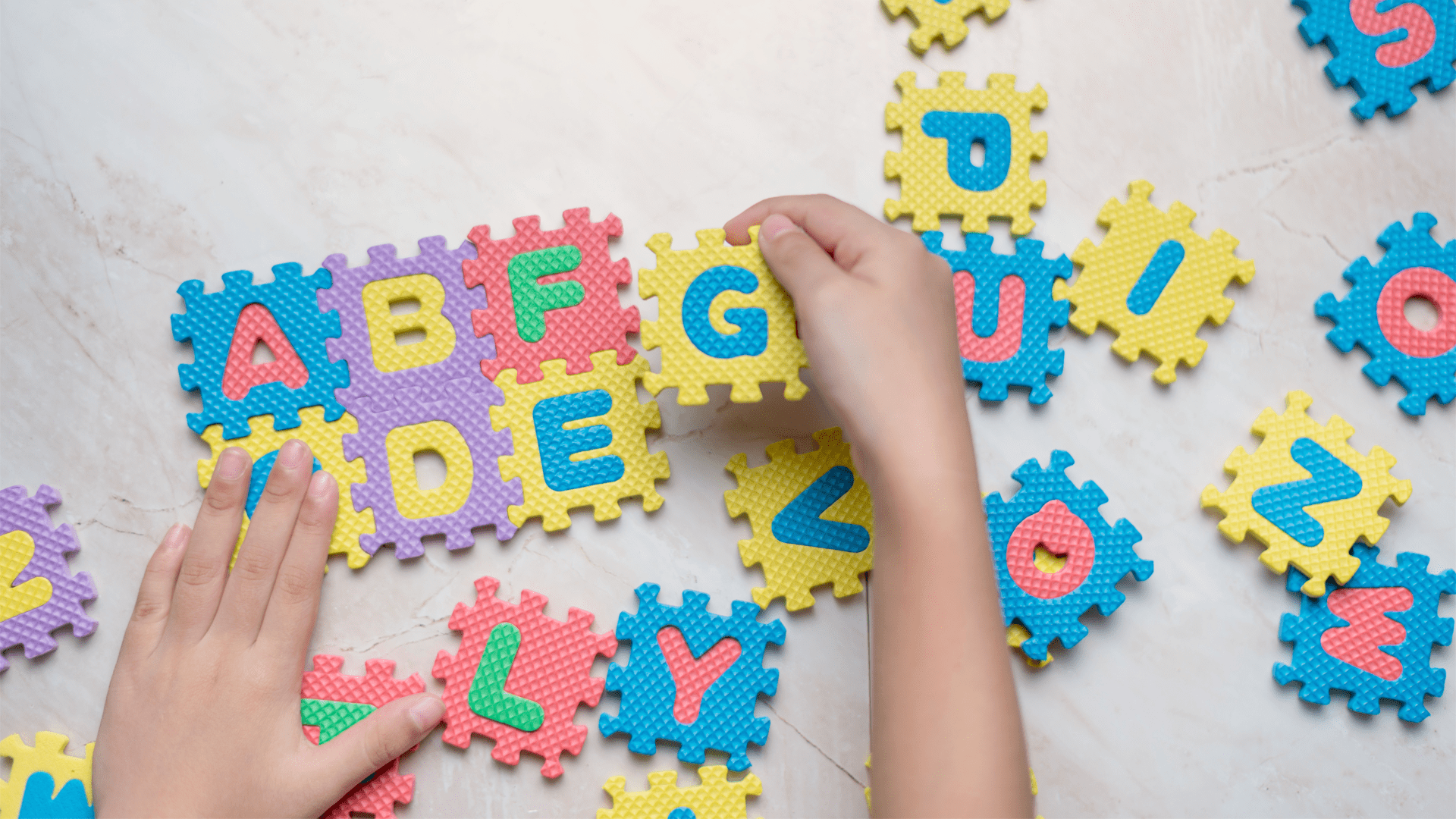 Çocuklar İçin Eğitici Puzzle’ların Önemi ve Faydaları